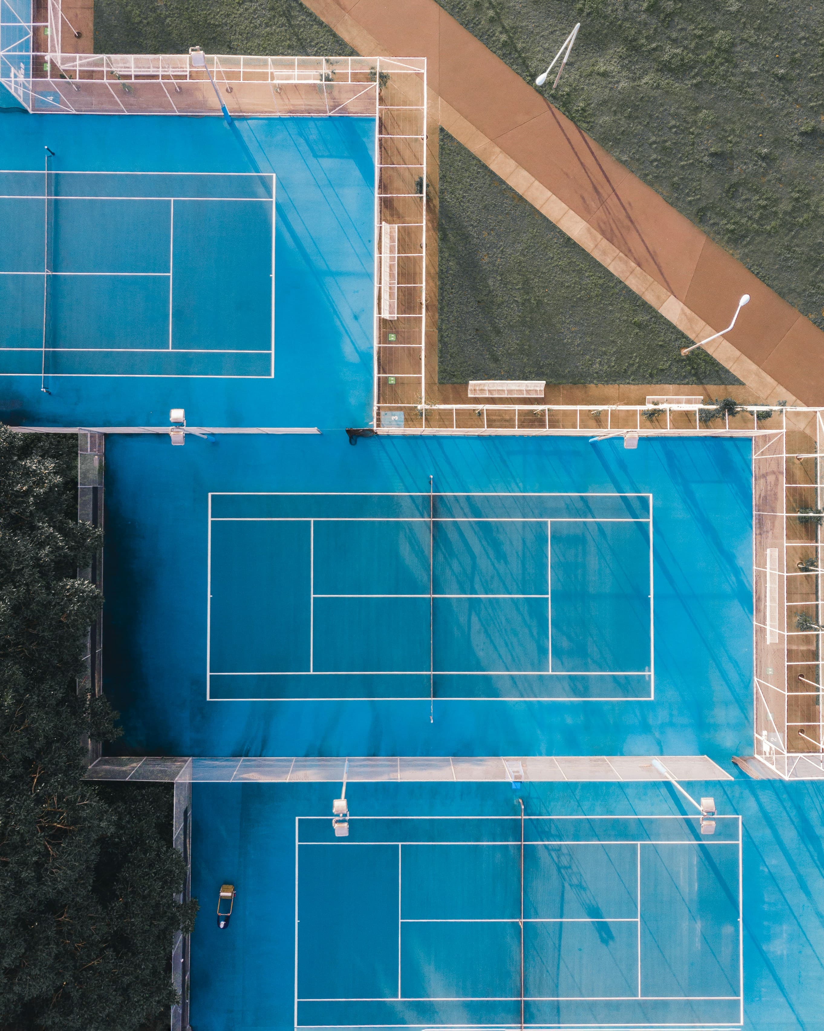 Three tiered tennis courts
